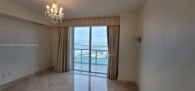 50 Biscayne Boulevard 5202, Miami, FL 33132