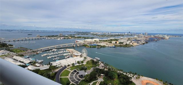 50 Biscayne Boulevard 5202, Miami, FL 33132