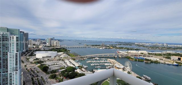 50 Biscayne Boulevard 5202, Miami, FL 33132