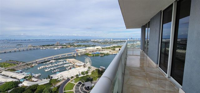 50 Biscayne Boulevard 5202, Miami, FL 33132