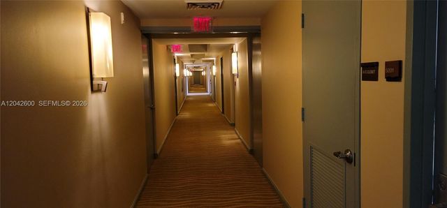 50 Biscayne Boulevard 5202, Miami, FL 33132