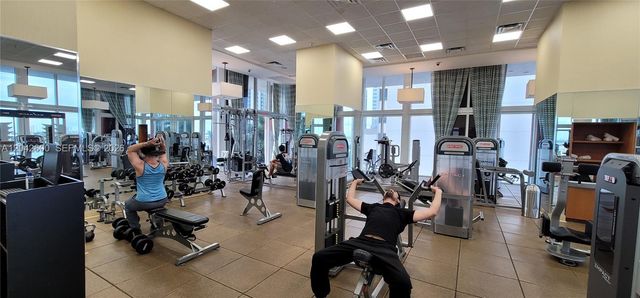 50 Biscayne Boulevard 5202, Miami, FL 33132