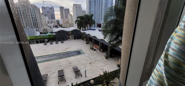 50 Biscayne Boulevard 5202, Miami, FL 33132