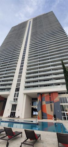 50 Biscayne Boulevard 5202, Miami, FL 33132