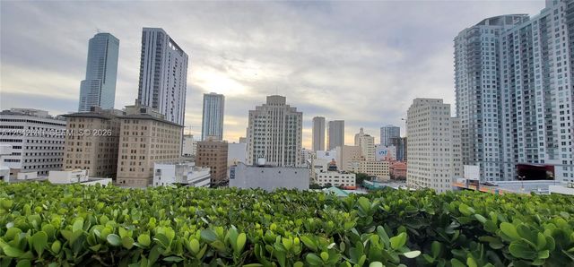 50 Biscayne Boulevard 5202, Miami, FL 33132