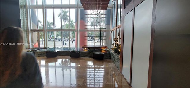 50 Biscayne Boulevard 5202, Miami, FL 33132