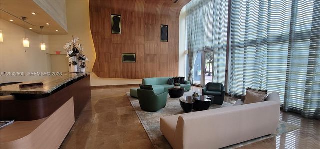 50 Biscayne Boulevard 5202, Miami, FL 33132