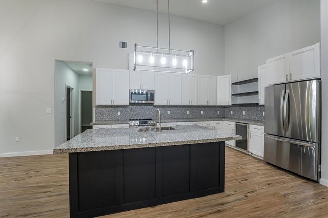 24411 Oakland Hills Drive, Huntsville, TX 77320