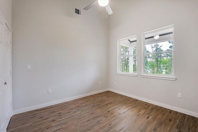 24411 Oakland Hills Drive, Huntsville, TX 77320