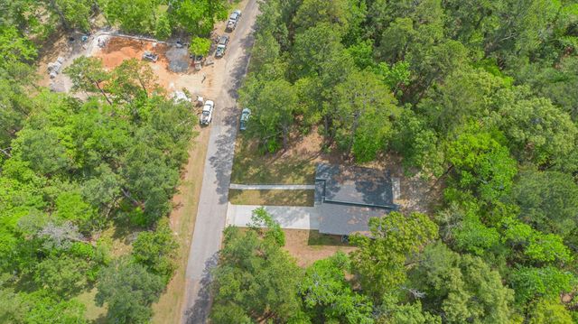 24411 Oakland Hills Drive, Huntsville, TX 77320