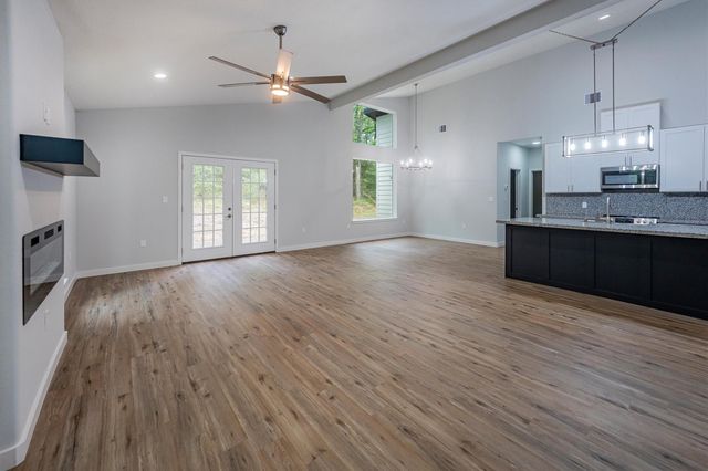 24411 Oakland Hills Drive, Huntsville, TX 77320