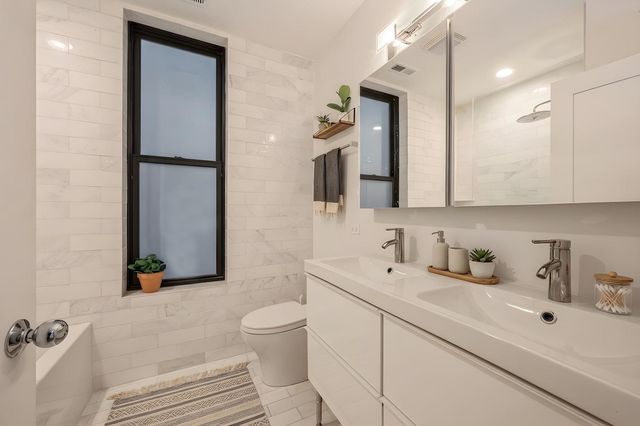 1022 N Ashland Avenue 2, Chicago, IL 60622