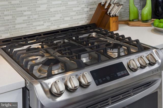 6728 HOPEWELL AVE, Springfield, VA 22151