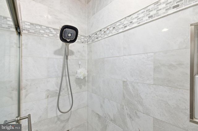 6728 HOPEWELL AVE, Springfield, VA 22151