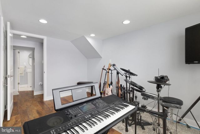 6728 HOPEWELL AVE, Springfield, VA 22151