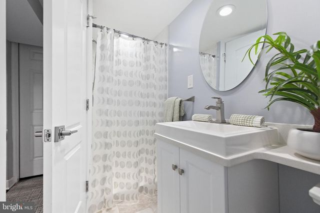 6728 HOPEWELL AVE, Springfield, VA 22151