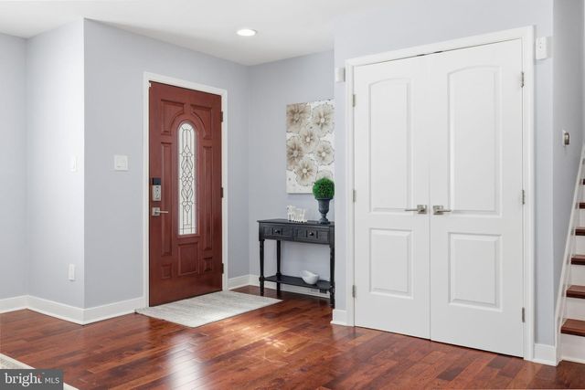 6728 HOPEWELL AVE, Springfield, VA 22151