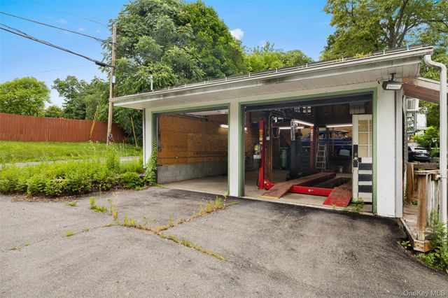 200 Ulster Avenue, Ulster Park, NY 12487