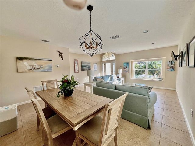 1728 Berkshire Circle SW, Vero Beach, FL 32968