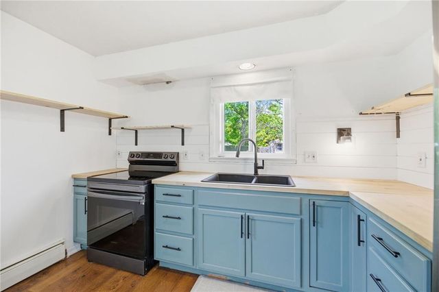 204 Topeka Avenue, Leavenworth, KS 66048