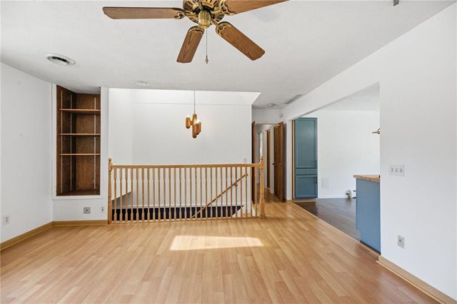 204 Topeka Avenue, Leavenworth, KS 66048