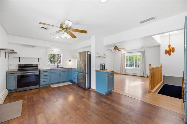 204 Topeka Avenue, Leavenworth, KS 66048