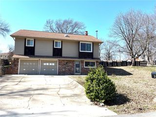 204 Topeka Avenue, Leavenworth, KS 66048
