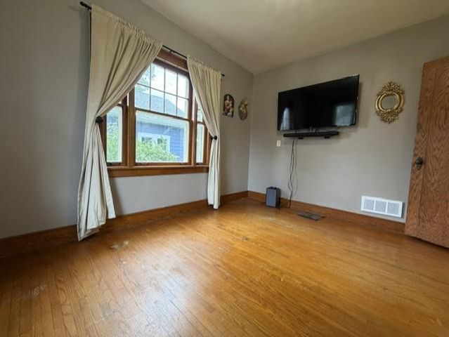 1203 ROYALTON STREET, Waupaca, WI 54981