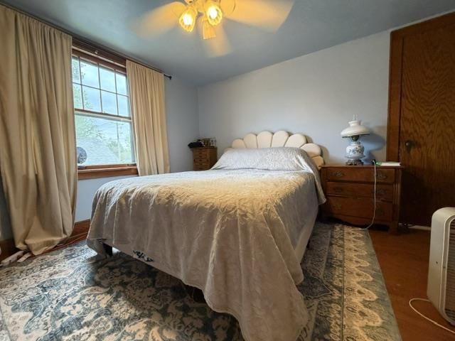 1203 ROYALTON STREET, Waupaca, WI 54981