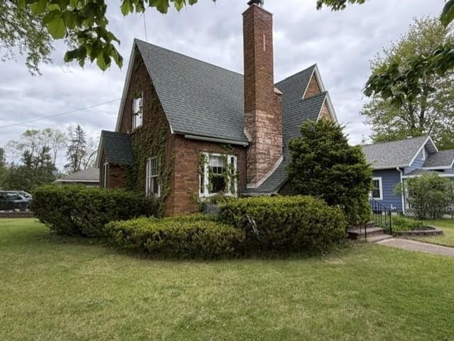 1203 ROYALTON STREET, Waupaca, WI 54981