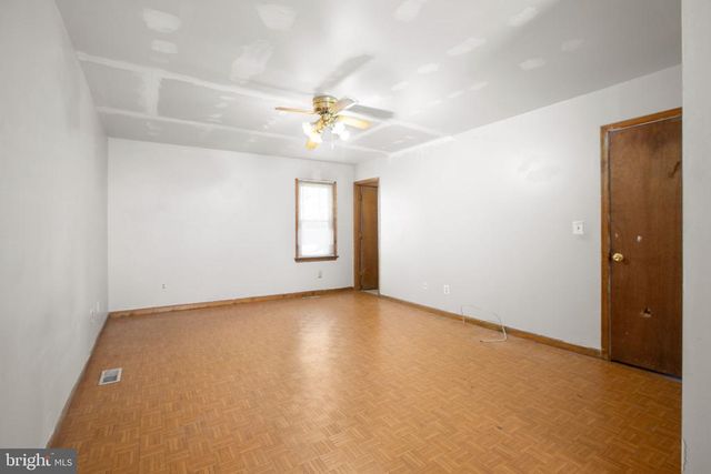 1105 LAKEVIEW PKWY, Locust Grove, VA 22508