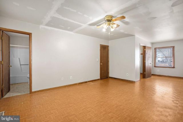 1105 LAKEVIEW PKWY, Locust Grove, VA 22508