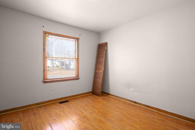 1105 LAKEVIEW PKWY, Locust Grove, VA 22508