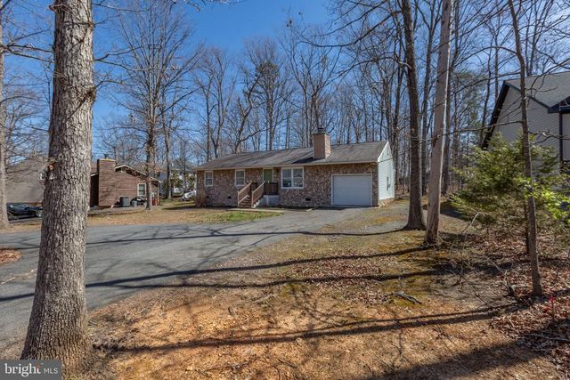 1105 LAKEVIEW PKWY, Locust Grove, VA 22508