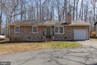 1105 LAKEVIEW PKWY, Locust Grove, VA 22508