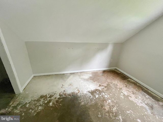 457 MCKINLEY AVE, Morrisville, PA 19067