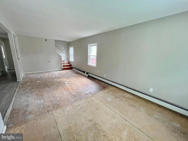 457 MCKINLEY AVE, Morrisville, PA 19067