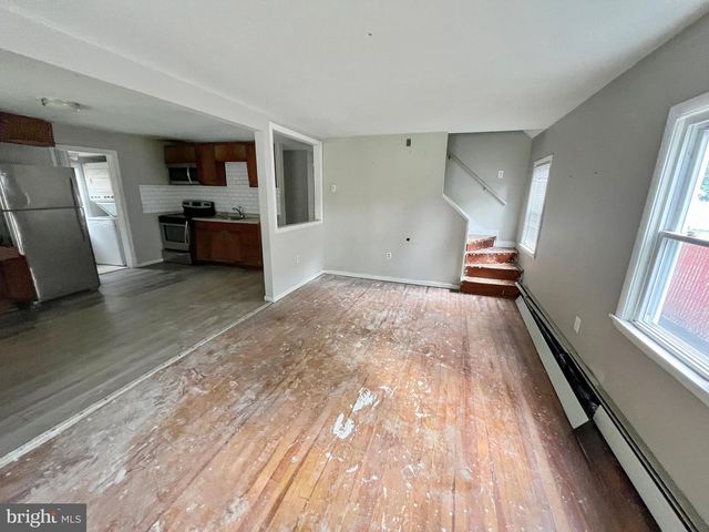 457 MCKINLEY AVE, Morrisville, PA 19067