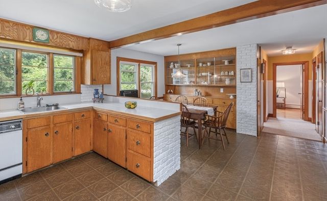 50 Fernwood Ave, Haverhill, MA 01835