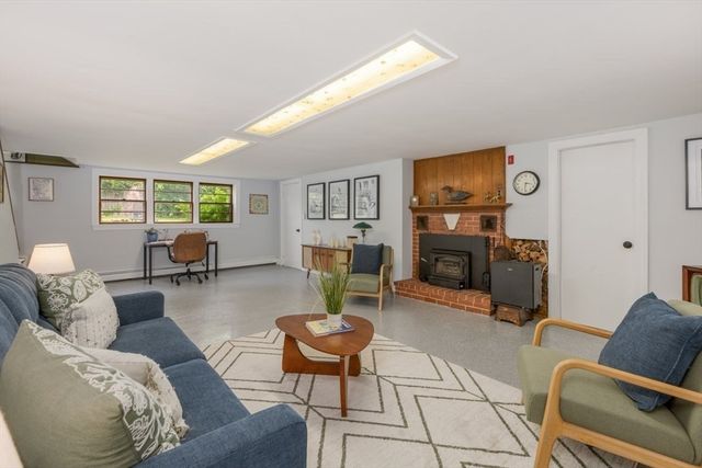 50 Fernwood Ave, Haverhill, MA 01835