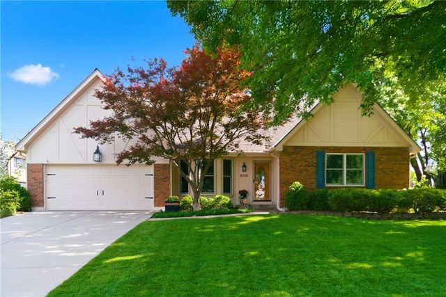 11705 W 109 Circle, Overland Park, KS 66210