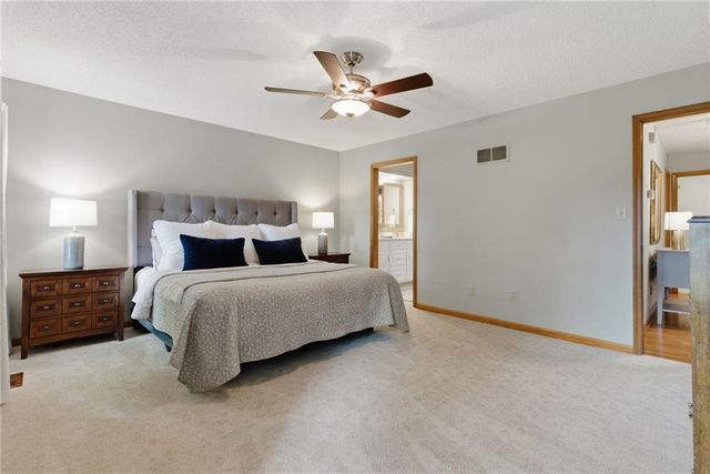 11705 W 109 Circle, Overland Park, KS 66210