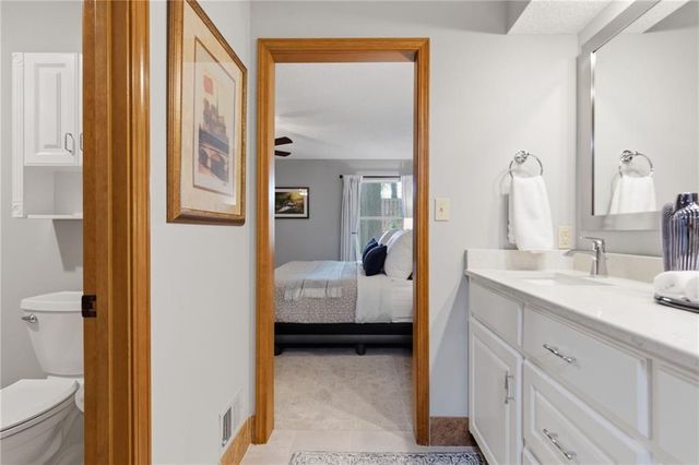 11705 W 109 Circle, Overland Park, KS 66210