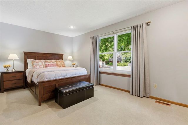 11705 W 109 Circle, Overland Park, KS 66210