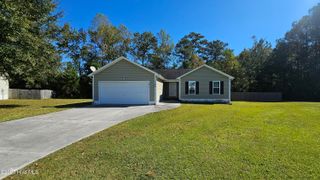 100 Constitution Avenue, Jacksonville, NC 28540