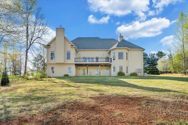 85 Cedar Bay RD, Union Hall, VA 24176