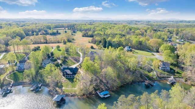 85 Cedar Bay RD, Union Hall, VA 24176
