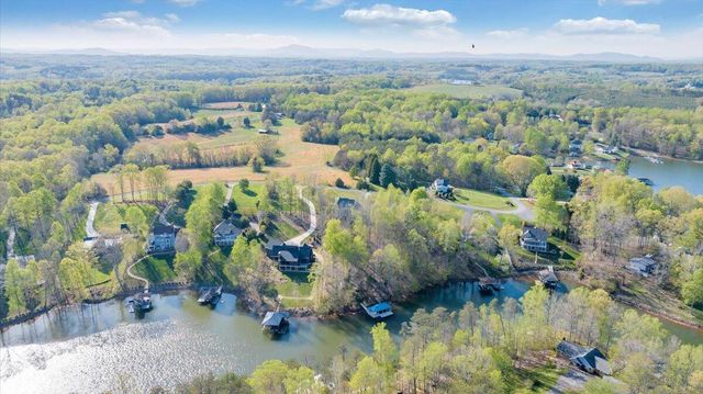 85 Cedar Bay RD, Union Hall, VA 24176