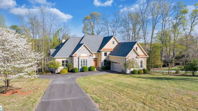 85 Cedar Bay RD, Union Hall, VA 24176
