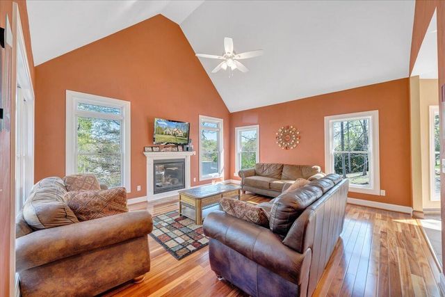 85 Cedar Bay RD, Union Hall, VA 24176